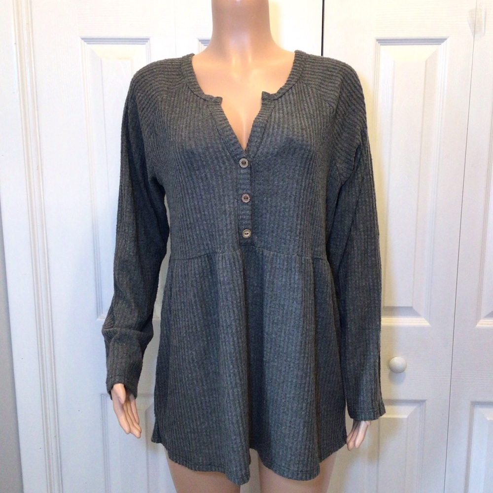 Heimish USA Womens Plus Size Gray Ribbed V-neck Babydoll Henley Sweater